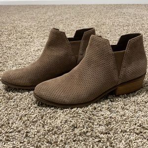 Crown Vintage Booties